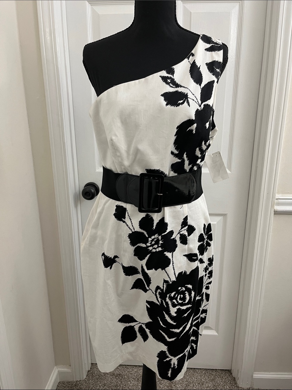 B. Smart One-Shoulder Black & White Floral Dress with Wide Belt